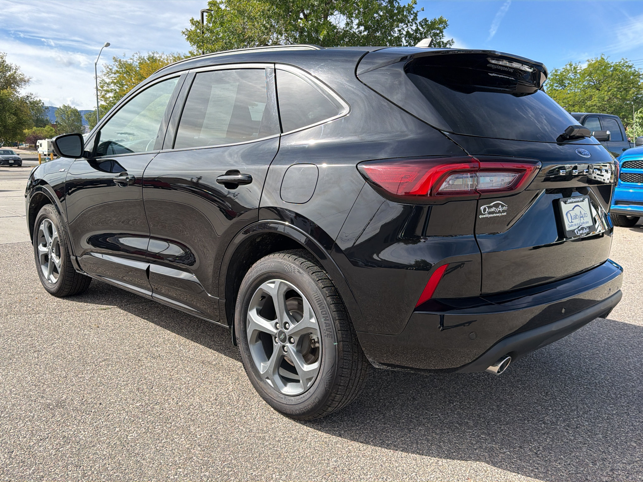 Used 2024 Ford Escape ST-Line Select w/ Tech Pack #1 AWD/4WD image 4