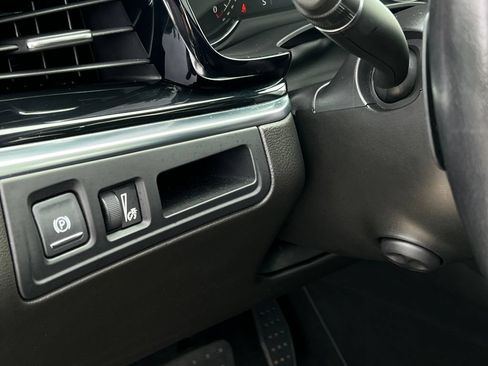 Certified 2023 Cadillac XT6 Premium Luxury FWD image 10