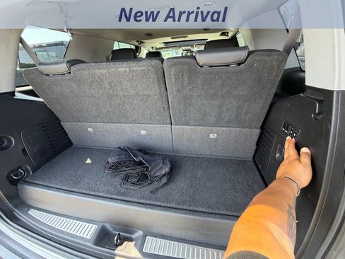 Used 2016 Chevrolet Tahoe LT w/ Luxury Package AWD/4WD image 9