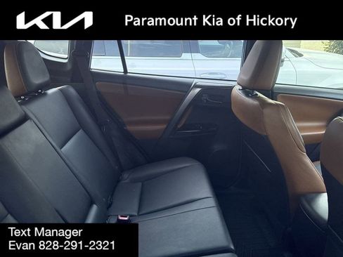 Used 2016 Toyota RAV4 SE image 6
