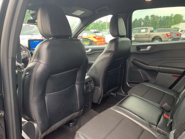 Certified 2025 Ford Escape ST-Line Select AWD/4WD image 18