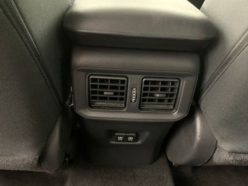 Used 2021 Toyota RAV4 XLE w/ Convenience Package AWD/4WD image 30