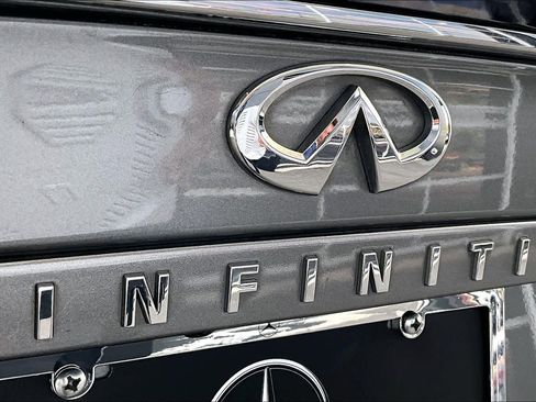 Used 2019 INFINITI QX30 w/ Navigation Package image 29