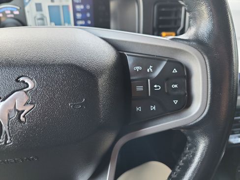 Used 2023 Ford Bronco Badlands image 14