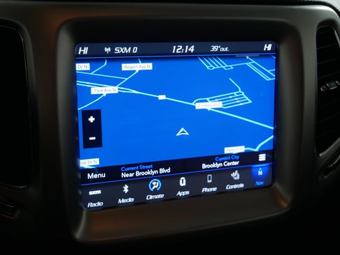 Used 2018 Jeep Compass Latitude w/ Popular Equipment Group image 29