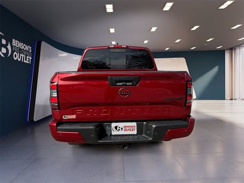 Used 2024 Nissan Frontier PRO-4X w/ Pro Convenience Package image 4