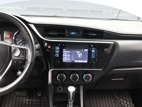 Used 2019 Toyota Corolla L FWD image 22