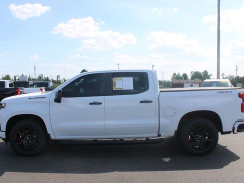 Used 2021 Chevrolet Silverado 1500 RST w/ Redline Edition AWD/4WD image 6