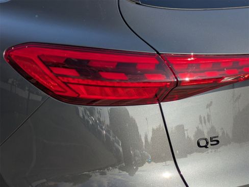 New 2025 Audi Q5 Premium Plus image 14