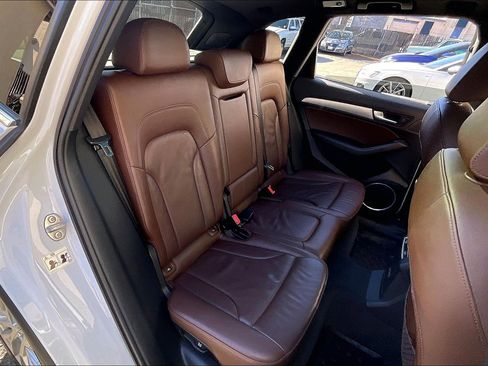 Used 2017 Audi Q5 2.0T Premium Plus w/ Technology Package image 26
