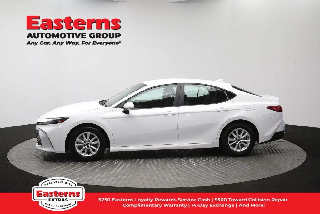 Used 2025 Toyota Camry LE FWD image 58