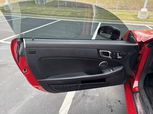 Used 2017 Mercedes-Benz SLC 300 image 14