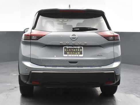 New 2026 Nissan Rogue SV w/ SV Premium Package image 28
