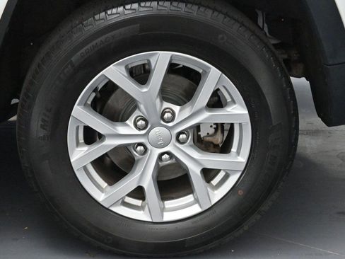 Used 2023 Jeep Grand Cherokee Limited AWD/4WD image 35