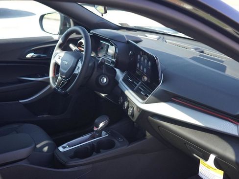 New 2026 Chevrolet Trax RS w/ Sunroof Package image 30