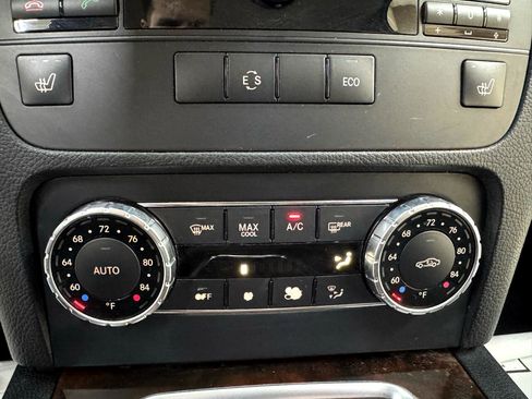 Used 2014 Mercedes-Benz GLK 350 2WD image 27