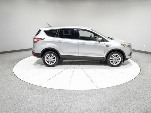 Used 2017 Ford Escape SE AWD/4WD image 29