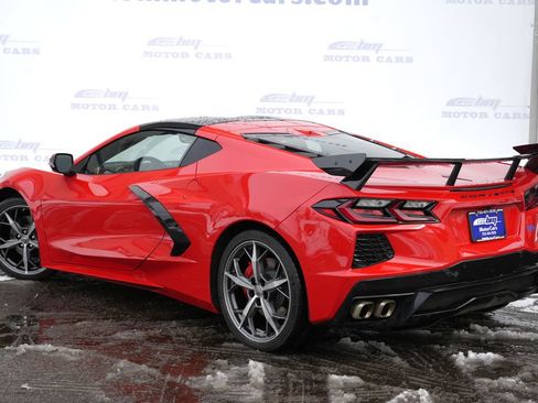 Used 2021 Chevrolet Corvette Stingray Preferred Cpe w/ Engine Appearance Package image 4