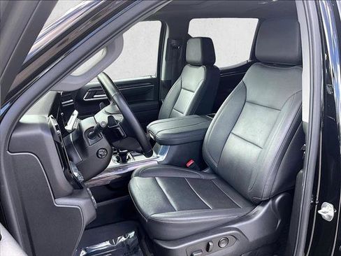 Used 2025 Chevrolet Silverado 1500 LTZ w/ LTZ Premium Package AWD/4WD image 27