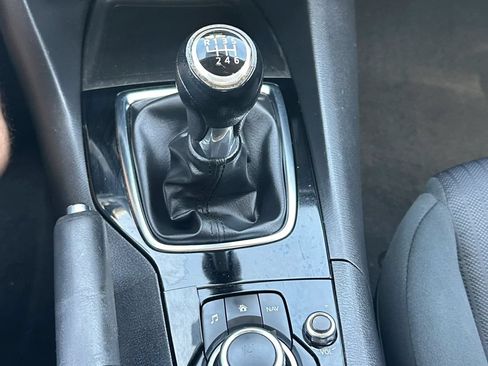 Used 2015 MAZDA MAZDA3 i Sport FWD image 4