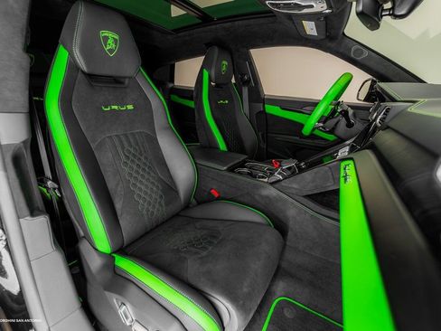 Used 2024 Lamborghini Urus S image 22