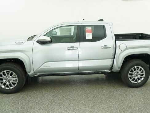 New 2026 Toyota Tacoma Limited AWD/4WD image 3