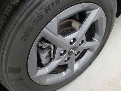 Used 2025 Kia K4 FWD image 31