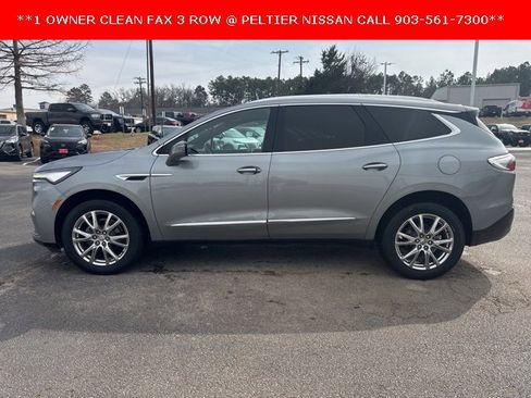 Used 2023 Buick Enclave Essence w/ Experience Buick Package image 6