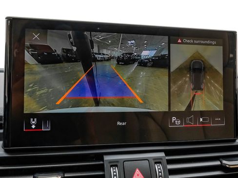 Used 2021 Audi Q5 Prestige w/ Prestige Package image 22