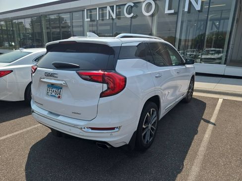 Used 2019 GMC Terrain Denali w/ GMC Pro Grade Package AWD/4WD image 5