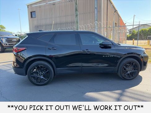 Used 2022 Chevrolet Blazer LT FWD image 6