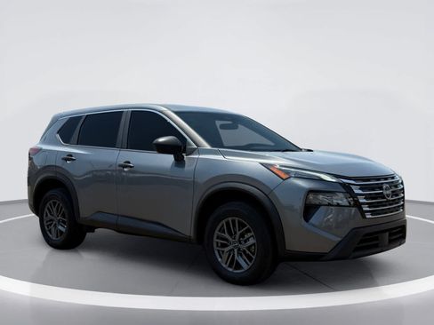 Used 2025 Nissan Rogue S AWD/4WD image 5