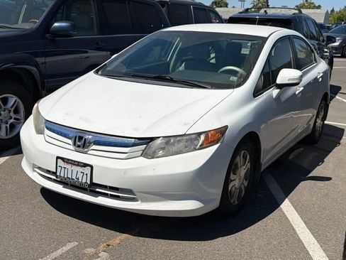 Used 2012 Honda Civic Hybrid Sedan image 2