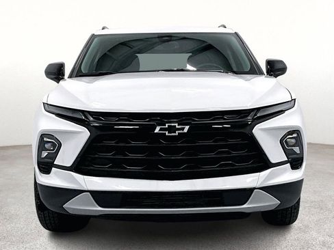 Used 2024 Chevrolet Blazer LT w/ Convenience Package image 5