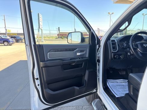 Used 2021 RAM 2500 Big Horn AWD/4WD image 15