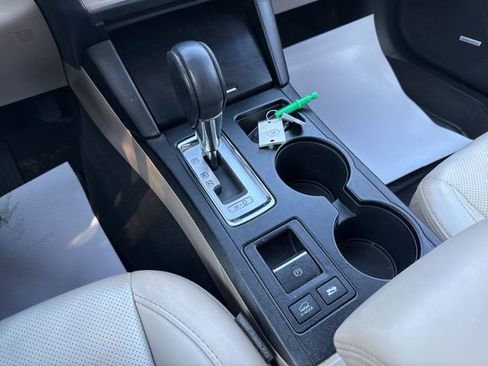 Used 2017 Subaru Outback 2.5i Limited image 39