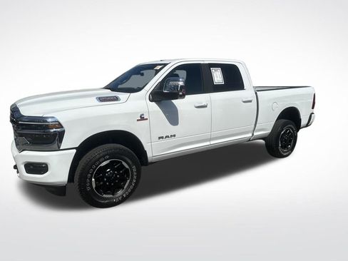 Used 2026 RAM 2500 Laramie AWD/4WD image 4