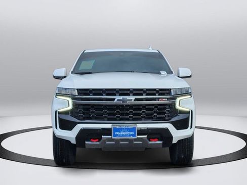 Used 2022 Chevrolet Suburban Z71 w/ Z71 Off-Road Package AWD/4WD image 6