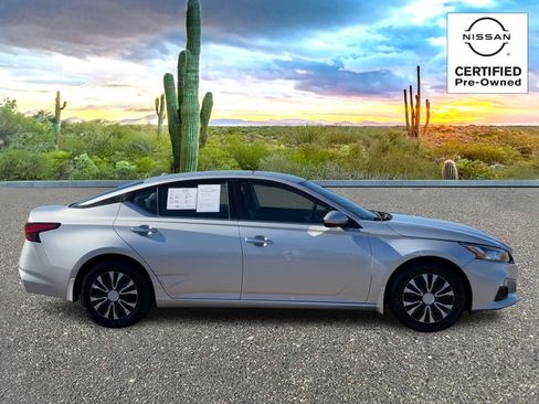 Certified 2019 Nissan Altima 2.5 S image 9