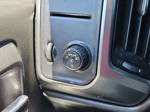 Certified 2015 Chevrolet Silverado 1500 LT w/ Texas Edition, 1LT Trim RWD image 17
