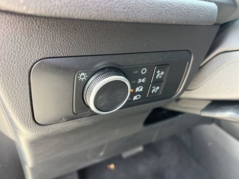 Used 2025 Ford Escape Active AWD/4WD image 16