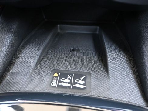 Used 2019 Chevrolet Blazer RS image 34