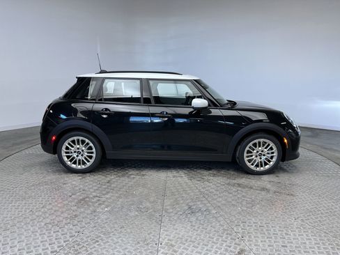 New 2026 MINI Cooper 4-Door Hardtop image 10