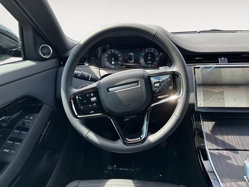 New 2026 Land Rover Range Rover Evoque S AWD/4WD image 12