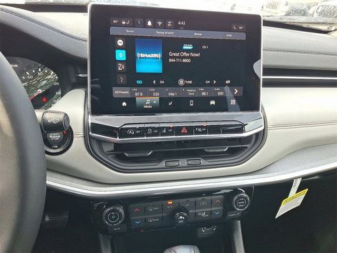 New 2026 Jeep Compass Limited image 8