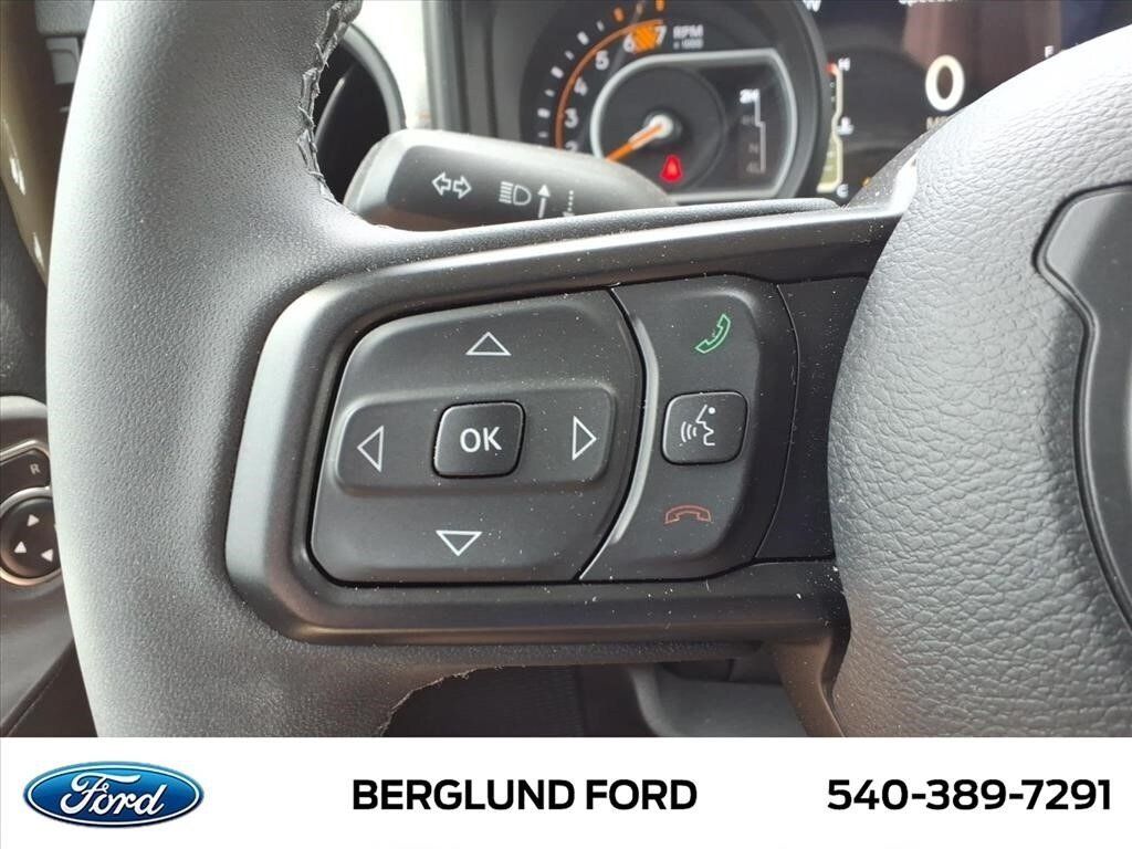 Used 2026 Jeep Wrangler Sport AWD/4WD image 34