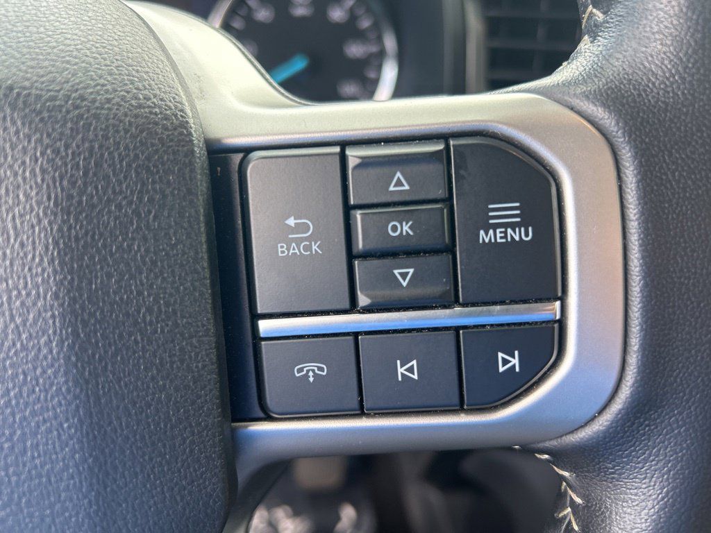 Used 2024 Ford Expedition XLT AWD/4WD image 43
