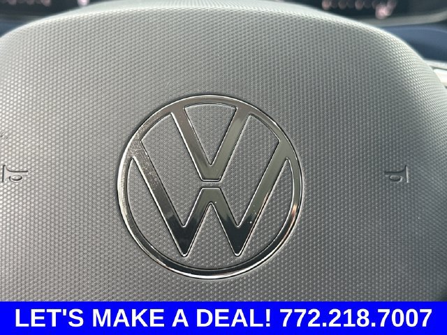 Certified 2023 Volkswagen Taos SE w/ Panoramic Sunroof Package FWD image 28