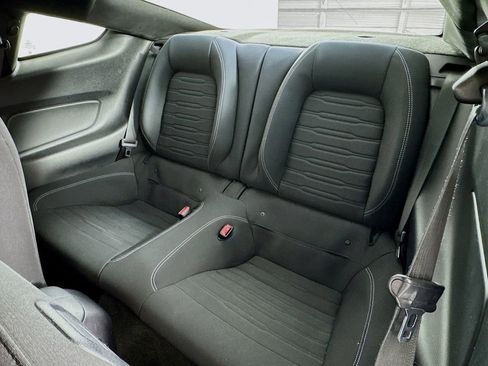 Used 2017 Ford Mustang Coupe image 12