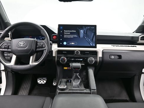 Used 2024 Toyota Tacoma TRD Sport w/ TRD Sport Upgrade Package image 30